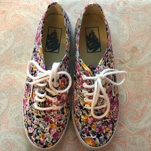 Floral Vans!